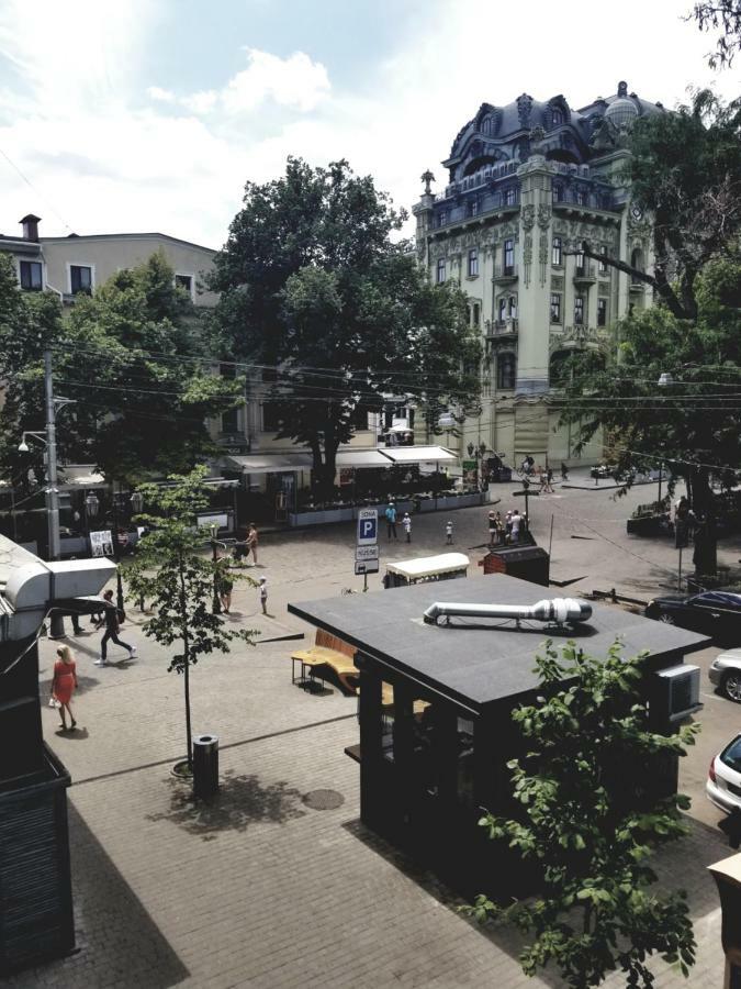 In Deribasovskaya
